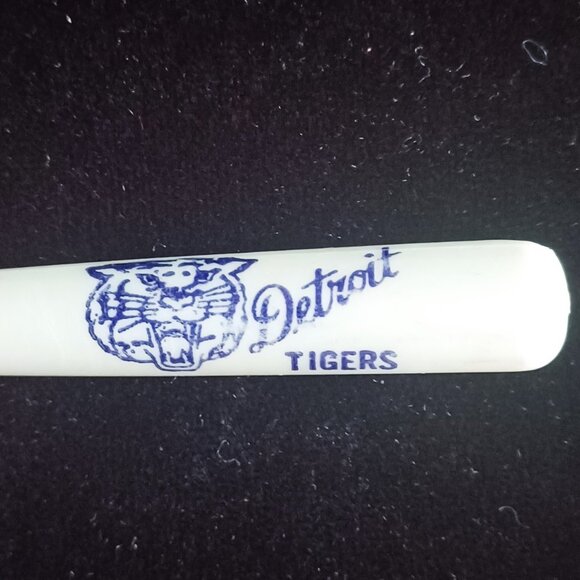 Detroit Tigers Vintage Louisville Slugger Mini Baseball Bat Pen - Picture 3 of 4